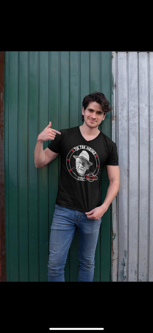 TIKTOKHEINZ Männer T-Shirt V-Ausschnitt