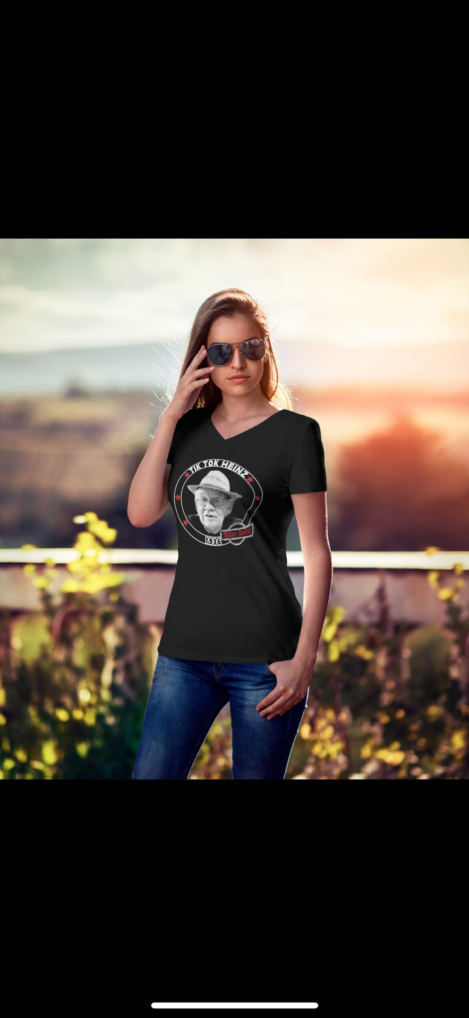 TIKTOKHEINZ Frauen T-Shirt V-Ausschnitt